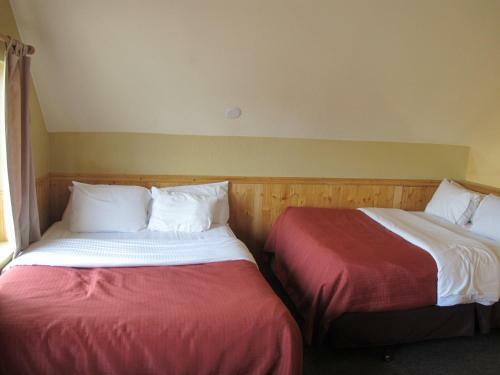 Hotel Convict Lake Resort