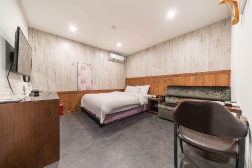 Motel Line Hotel