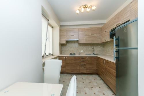 Luxrent Apartments On Lesi Ukrainki - Kiev