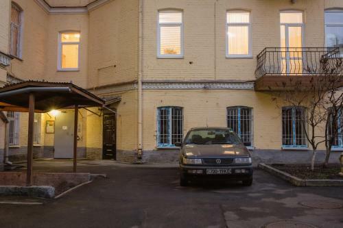 Gsm Apartment At Kiev Train Station