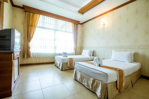 Juntra Resort & Hotel