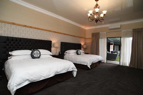 Halfway House Hotel