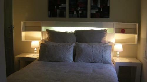 Hostal Mythai Guesthouse