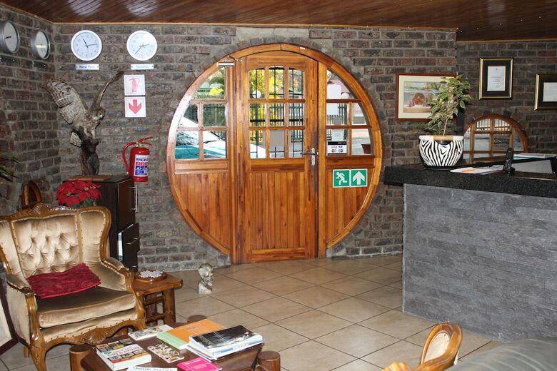 Hostal Royal Game Guest House