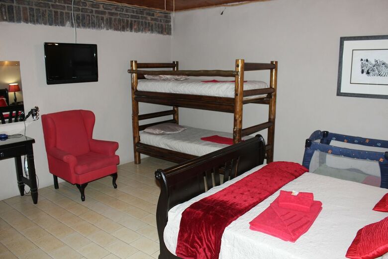 Hostal Royal Game Guest House