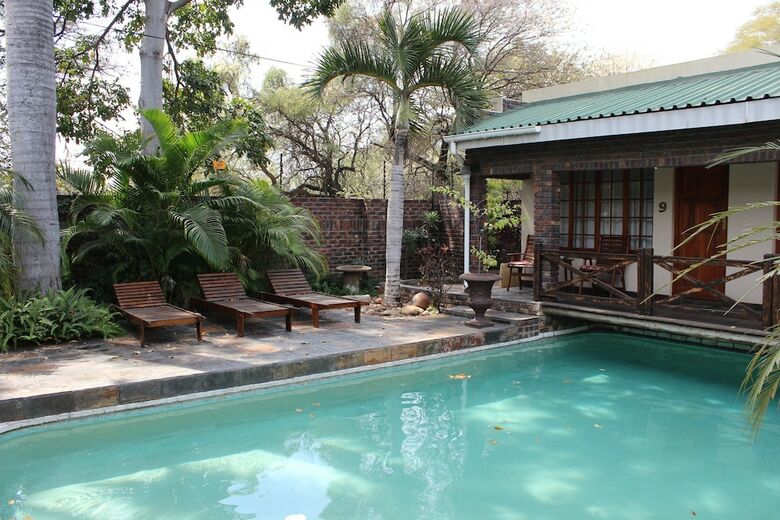 Hostal Royal Game Guest House