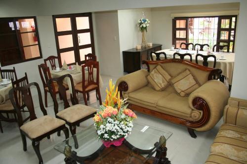Hotel Maria Isabel