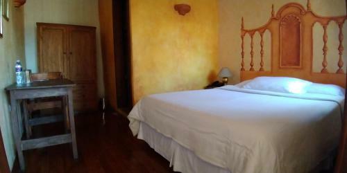 Hotel Casa Del Aguila
