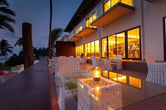 Reefs Edge Hotel