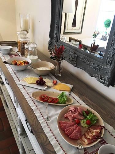 Hostal No.10 Caledon Street Guest House