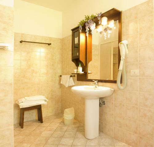 Hostal Agriturismo Casale Le Burgne