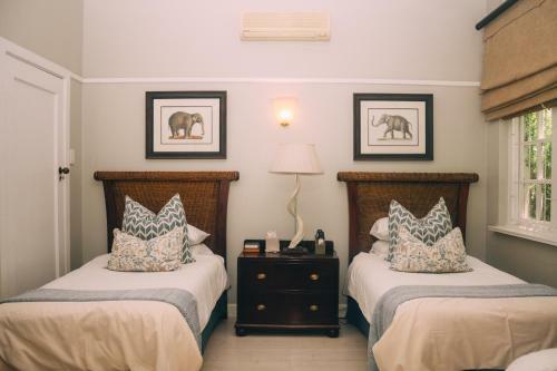 Hostal Cornerway Guest House