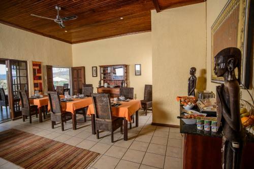 Hostal Abangane Guest Lodge