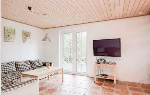 Holiday Home M�rbyl�nga 30