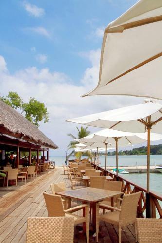 Hotel Erakor Island Resort & Spa