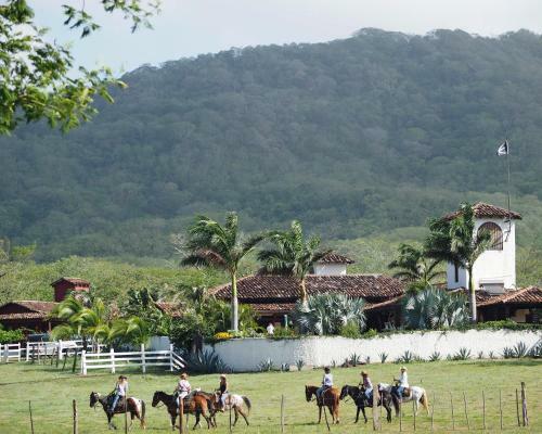 Hostal Rancho Chilamate Horse Ranch