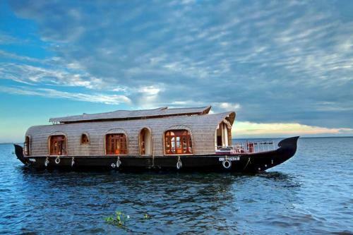 Hotel Aqua Jumbo Houseboats
