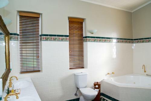 Hotel Hermitage Hill Country Retreat