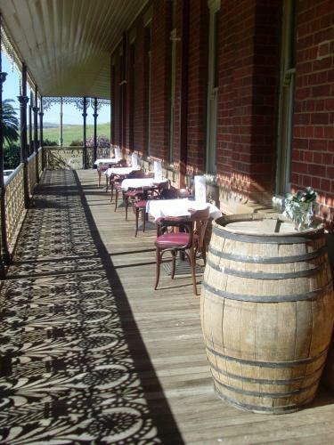 Hotel Hermitage Hill Country Retreat
