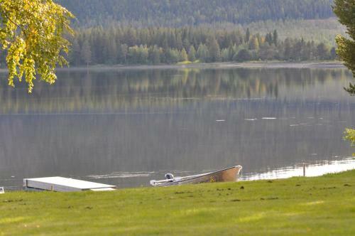 Cottage On Wild River In Lapland/sweden