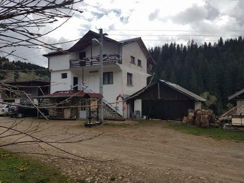 Hostal Kuma Lissa Guest House
