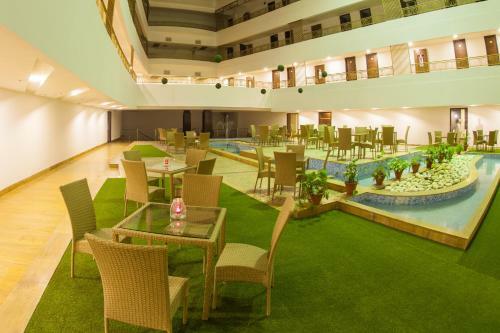 Hotel Velvet Clarks Exotica