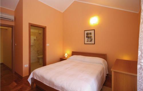 Holiday Home Mali Vareski III