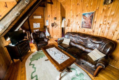 Ethno Village Stanisici & Hotel Pirg