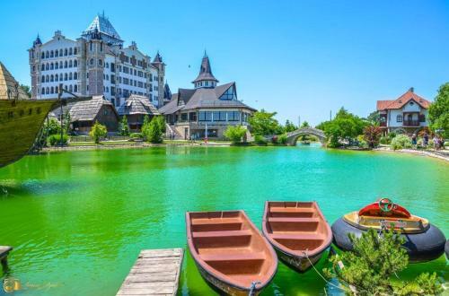 Ethno Village Stanisici & Hotel Pirg