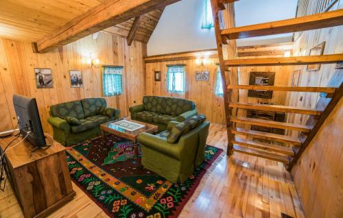 Ethno Village Stanisici & Hotel Pirg