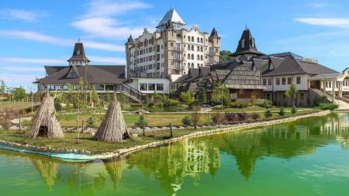 Ethno Village Stanisici & Hotel Pirg