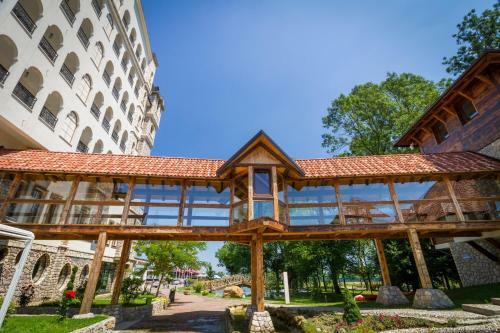 Ethno Village Stanisici & Hotel Pirg