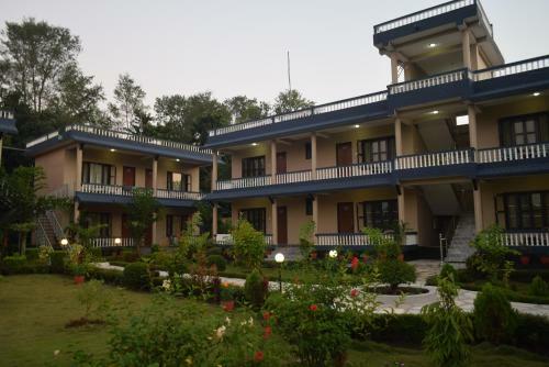 Hotel Chitwan Village Resort