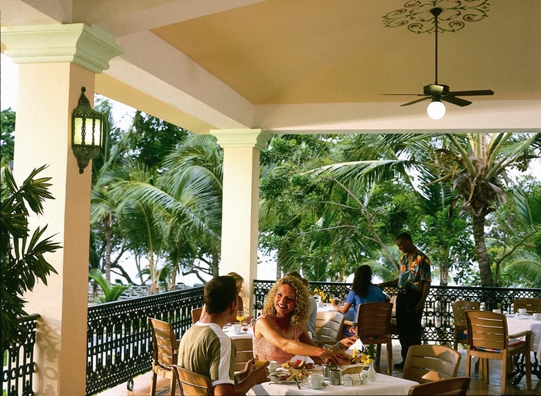 Club Hotel RIU Mambo