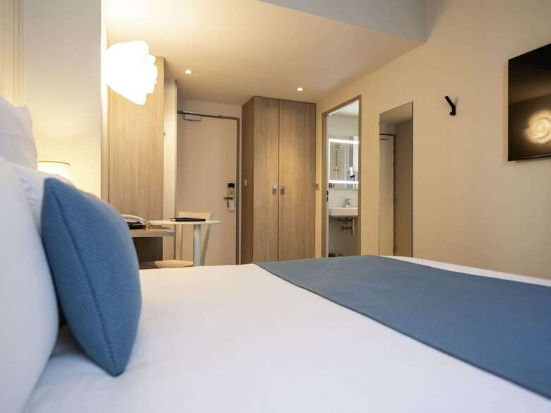 Hotel Mercure Raspail Montparnasse