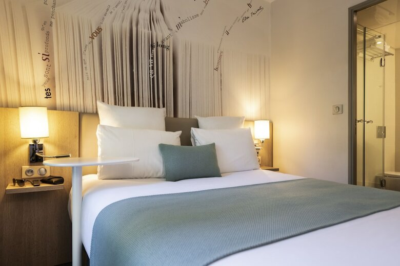 Hotel Mercure Raspail Montparnasse