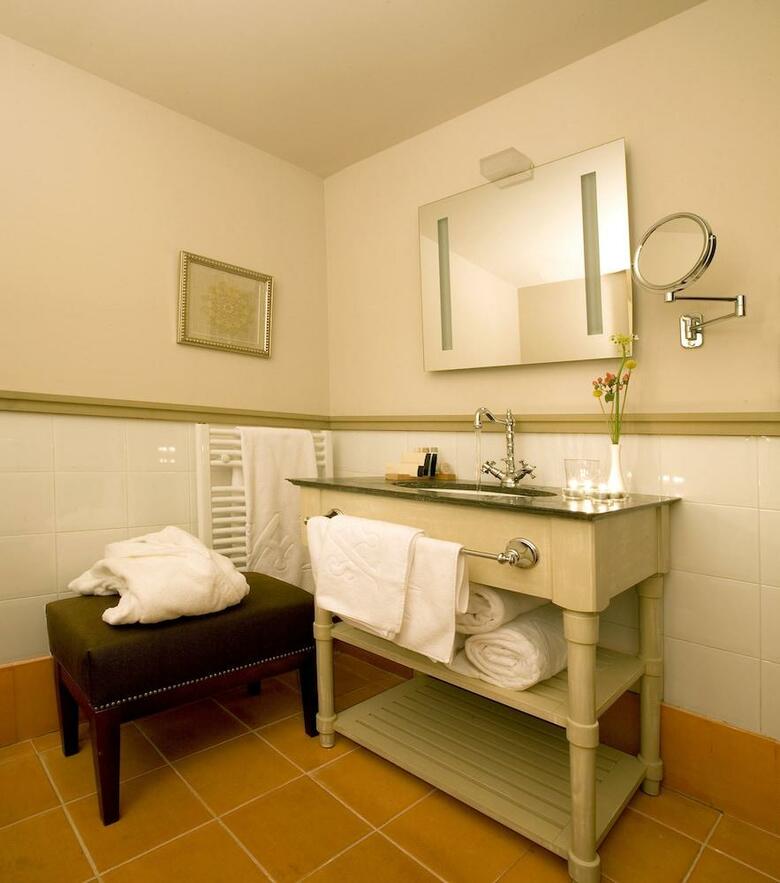 Hotel San Antonio El Real