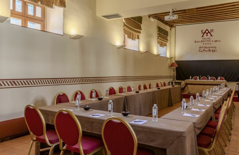 Hotel San Antonio El Real