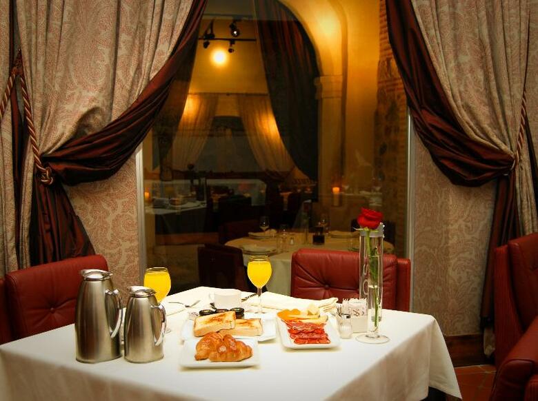 Hotel San Antonio El Real