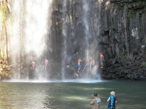 Lake Eacham Tourist Park & Cabins