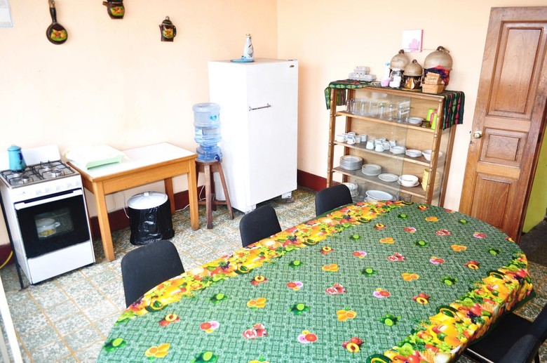 Estacion Gerona Bed & Breakfast