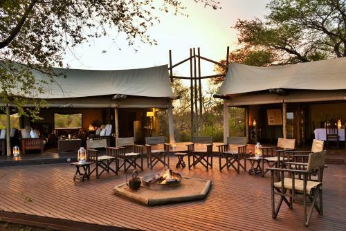 Hostal Rhino Walking Safaris