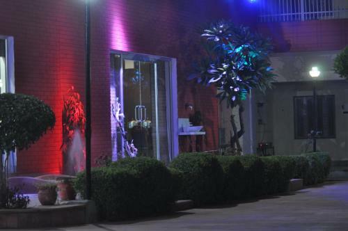 Hotel Goverdhan Tourist Complex