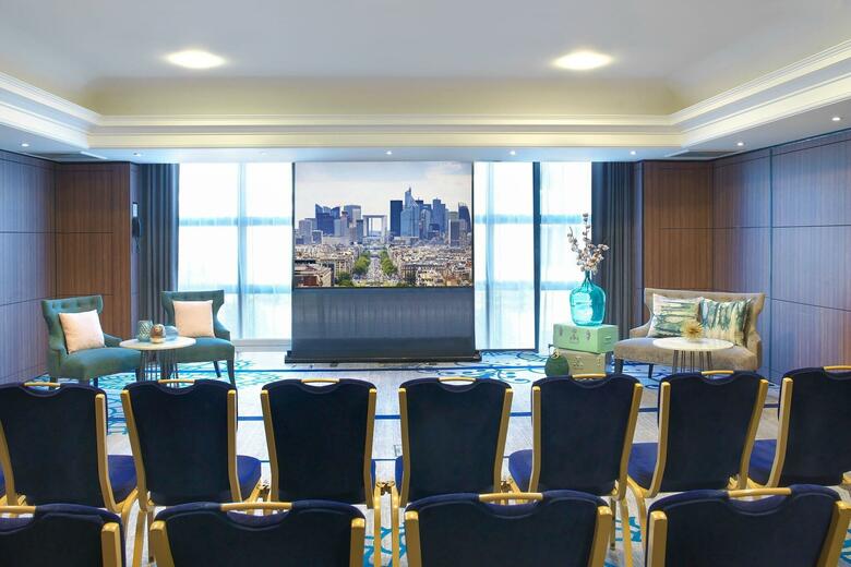 Hotel Renaissance Paris La Defense