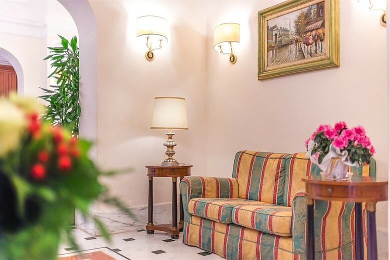 Hotel Lux