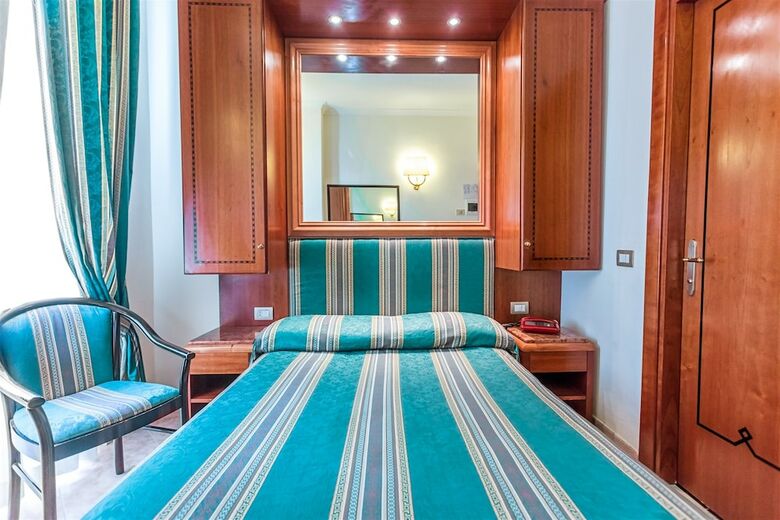 Hotel Lux