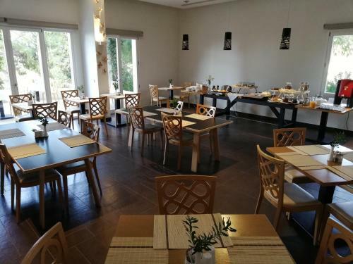 Orizontes View Hotel
