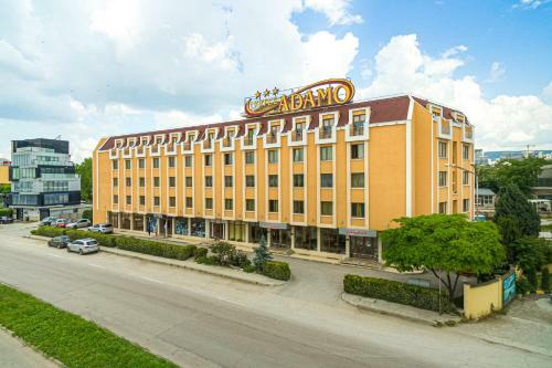 Adamo Hotel