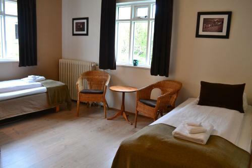 Hostal Guesthouse Kirkjubol In Bjarnardalur