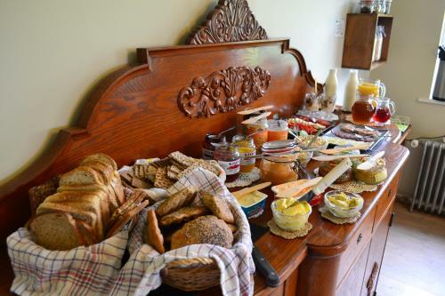 Hostal Guesthouse Kirkjubol In Bjarnardalur